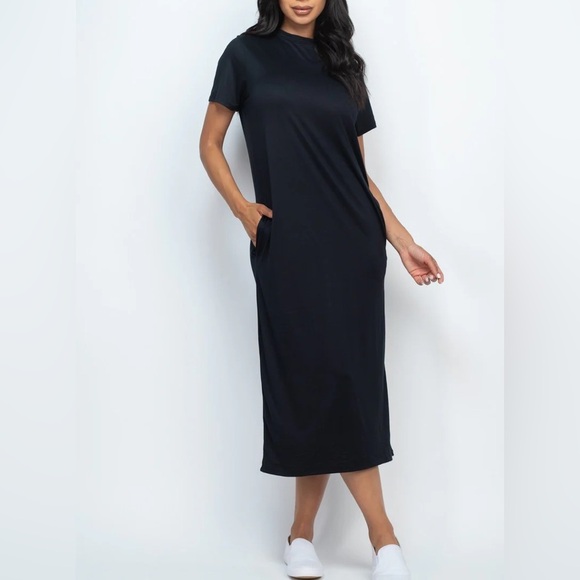 Tee Shirt Dress- Black - Picture 3 of 3